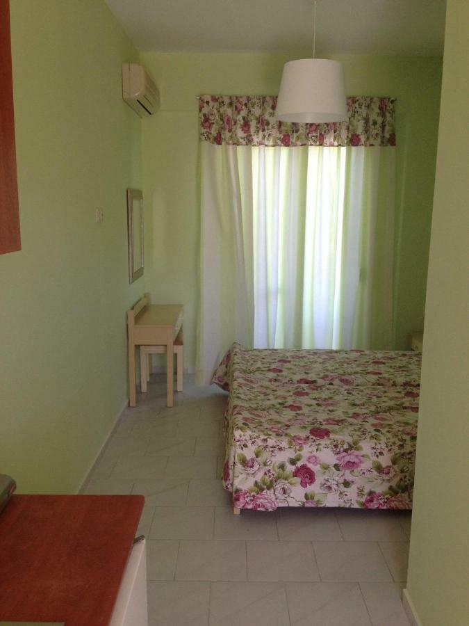 Erato1 Hotell Plakiás Eksteriør bilde